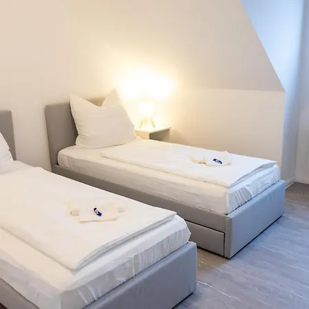Neu Renoviertes Luxus Penthouse Mit Dachterrasse Und Parkplatz In Bestlage * Büsum