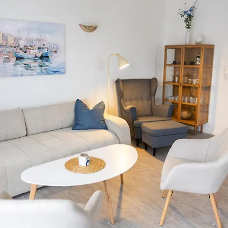 Neu Renoviertes Luxus Penthouse Mit Dachterrasse Und Parkplatz In Bestlage *