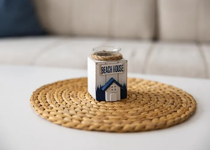 Neu Renoviertes Luxus Penthouse Mit Dachterrasse Und Parkplatz In Bestlage